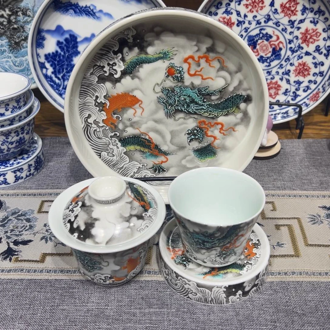 景德镇陶瓷艺术展在上海举办