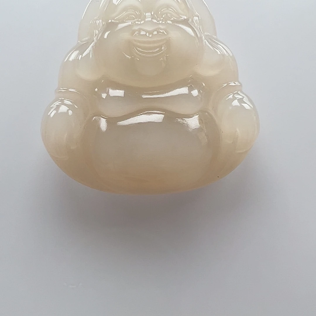 和田玉颈饰足金镶嵌会*