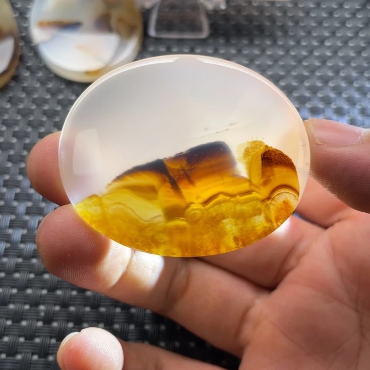 未镶嵌颈饰玛瑙/玉髓飞**生