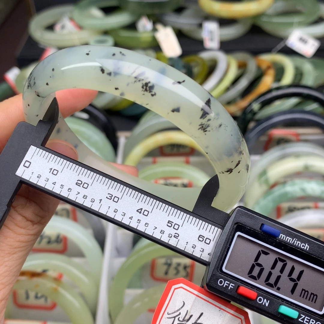 未镶嵌蛇纹石玉手镯手镯956