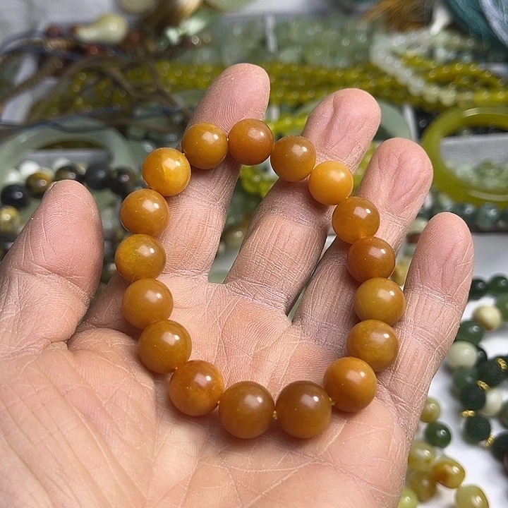 合金蛇纹石玉颈饰