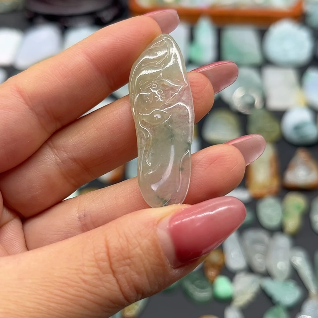 【闪购商品】翡翠颈饰未镶嵌莲花