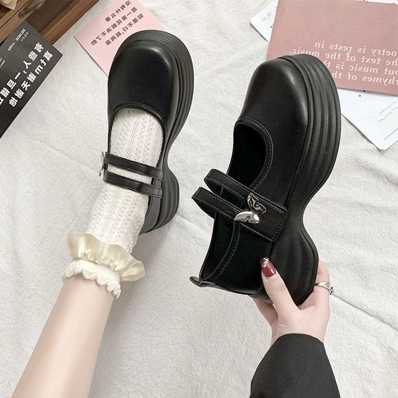 705法式复古厚底浅口单鞋女夏2025新款百搭白色圆头玛丽珍小皮鞋