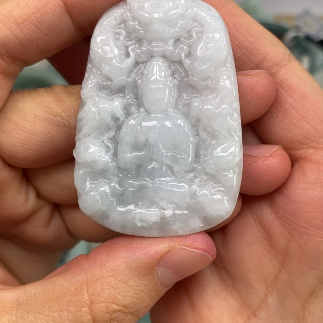 翡翠颈饰未镶嵌九龙观音