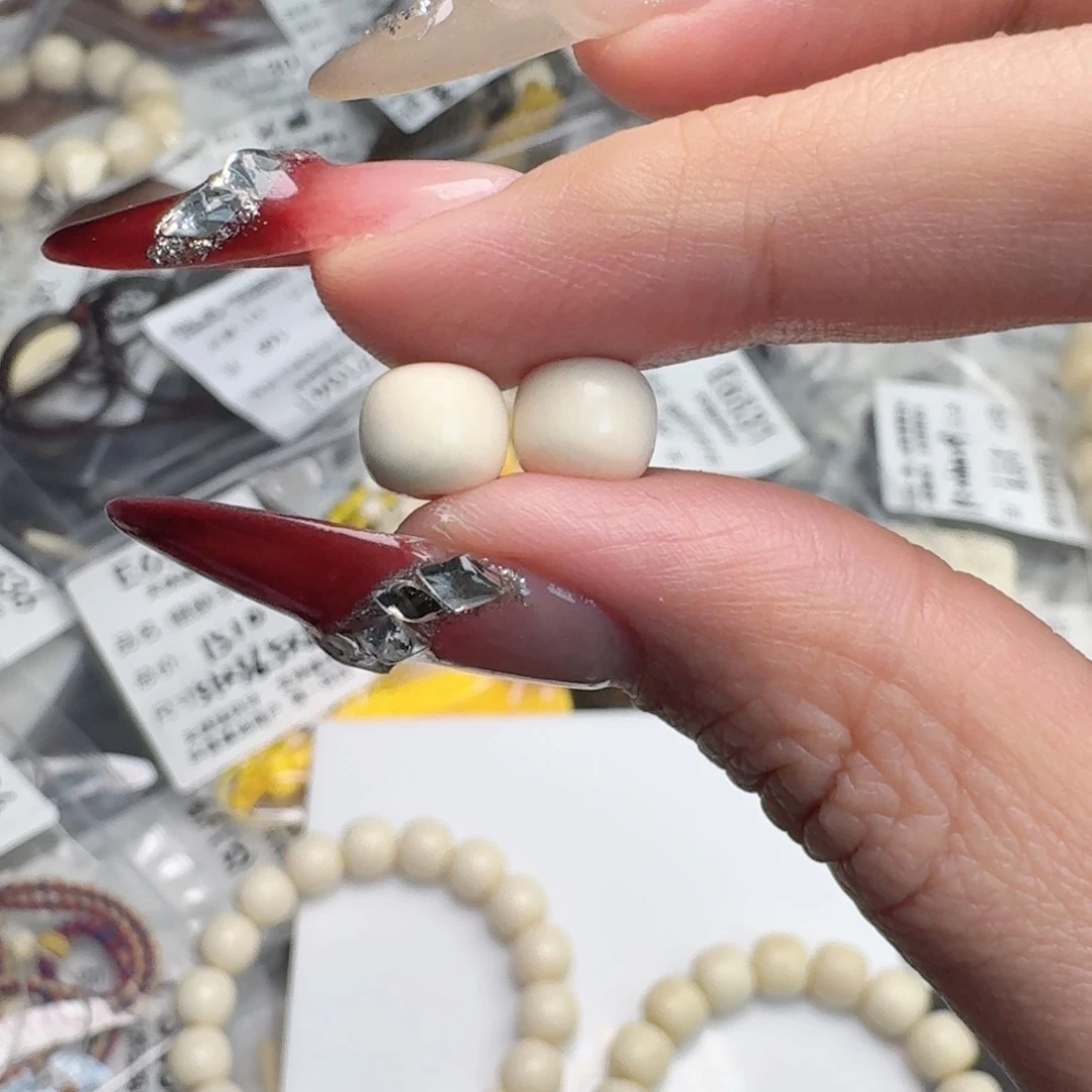 柏香籽/百香籽吊坠猛犸