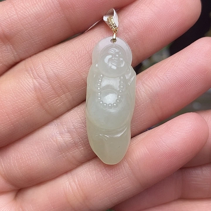 和田玉18K金镶嵌颈饰