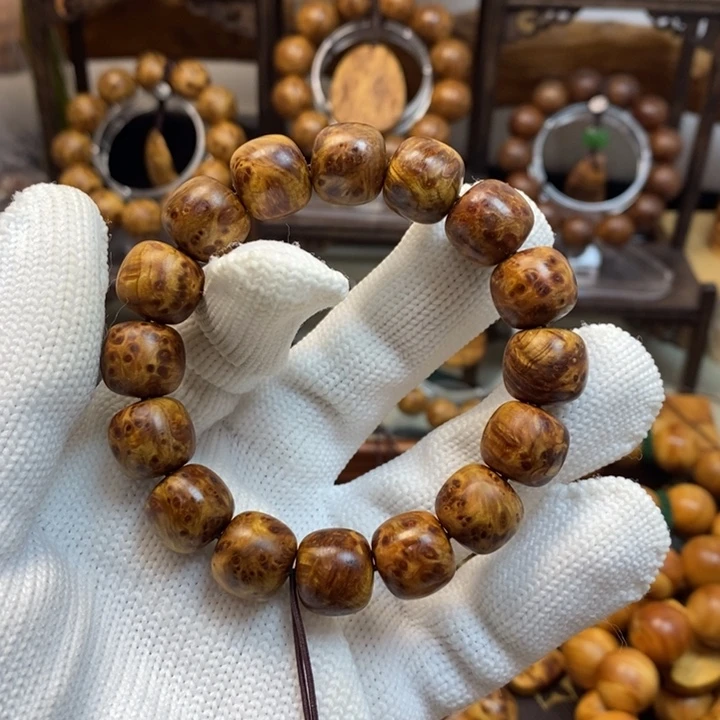 柏木蜻***、太行崖柏1.3 1.4陈化缨子瘤变异瘤