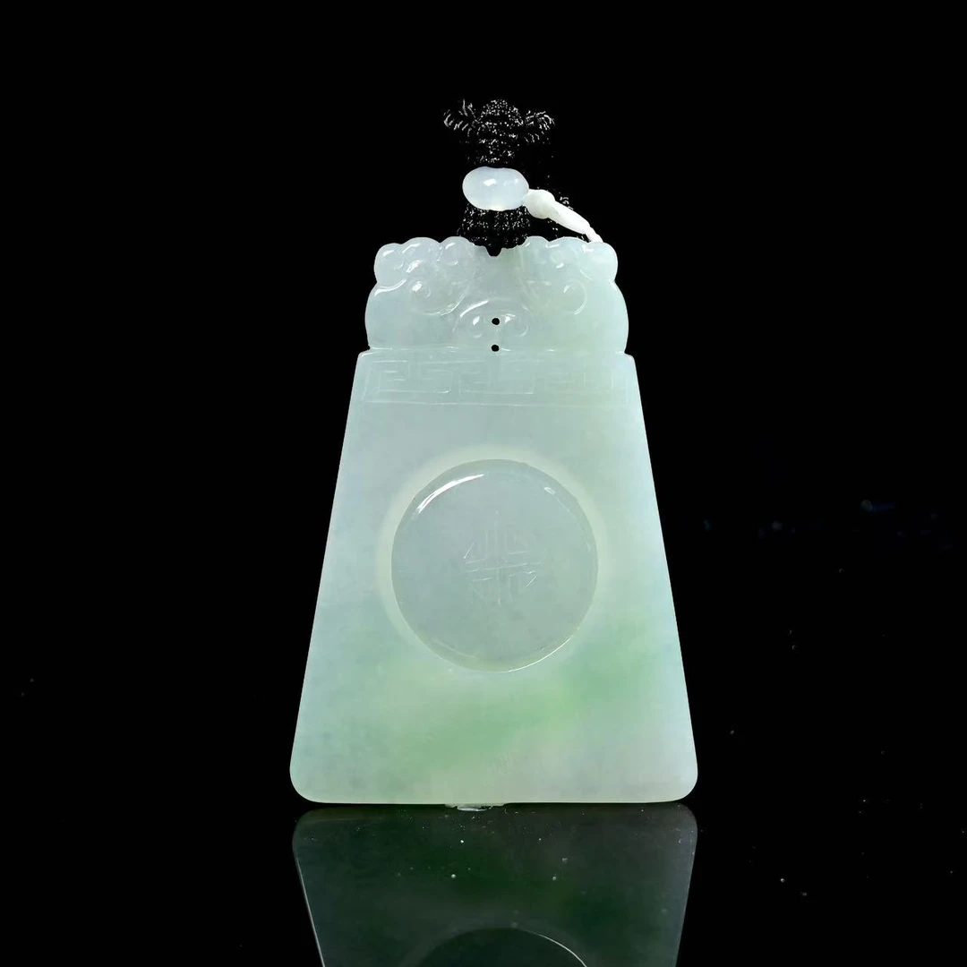 天然缅甸翡翠A货仿古无事牌/ZHX25812/拍卖