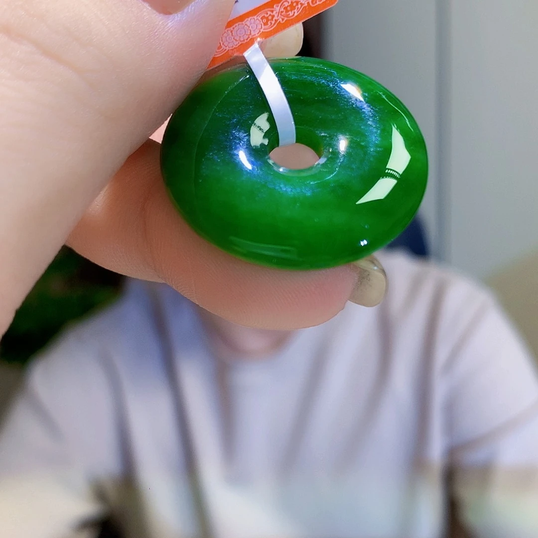 和田玉（碧玉）未镶嵌颈饰卡30左右