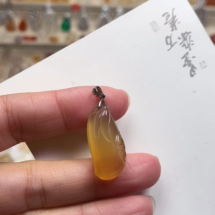 玛瑙/玉髓未镶嵌颈饰