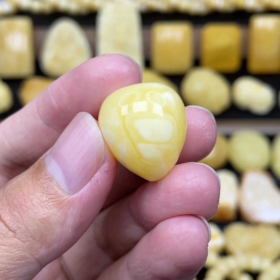 琥珀未镶嵌裸石琥珀蜜蜡