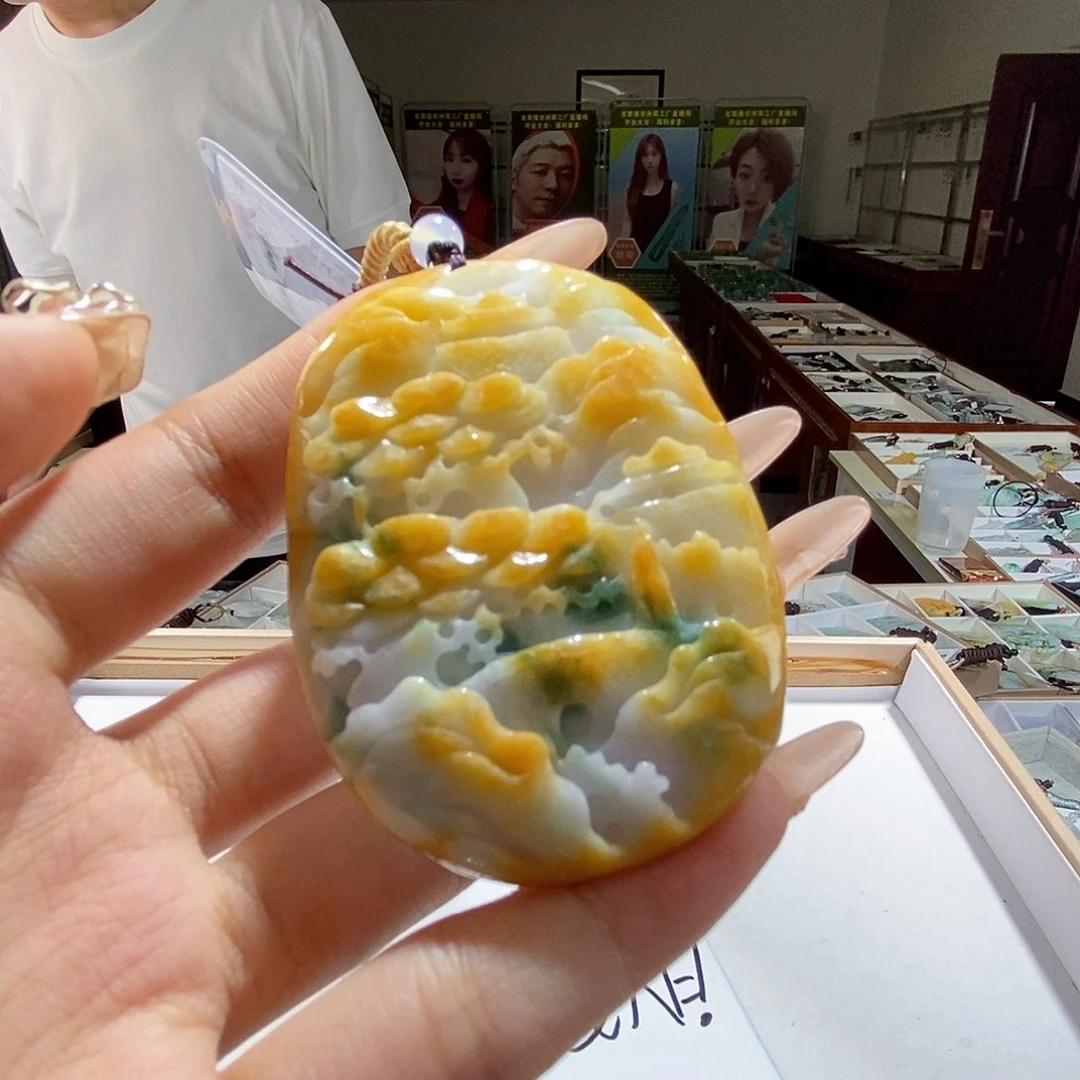 翡翠未镶嵌颈饰翡翠