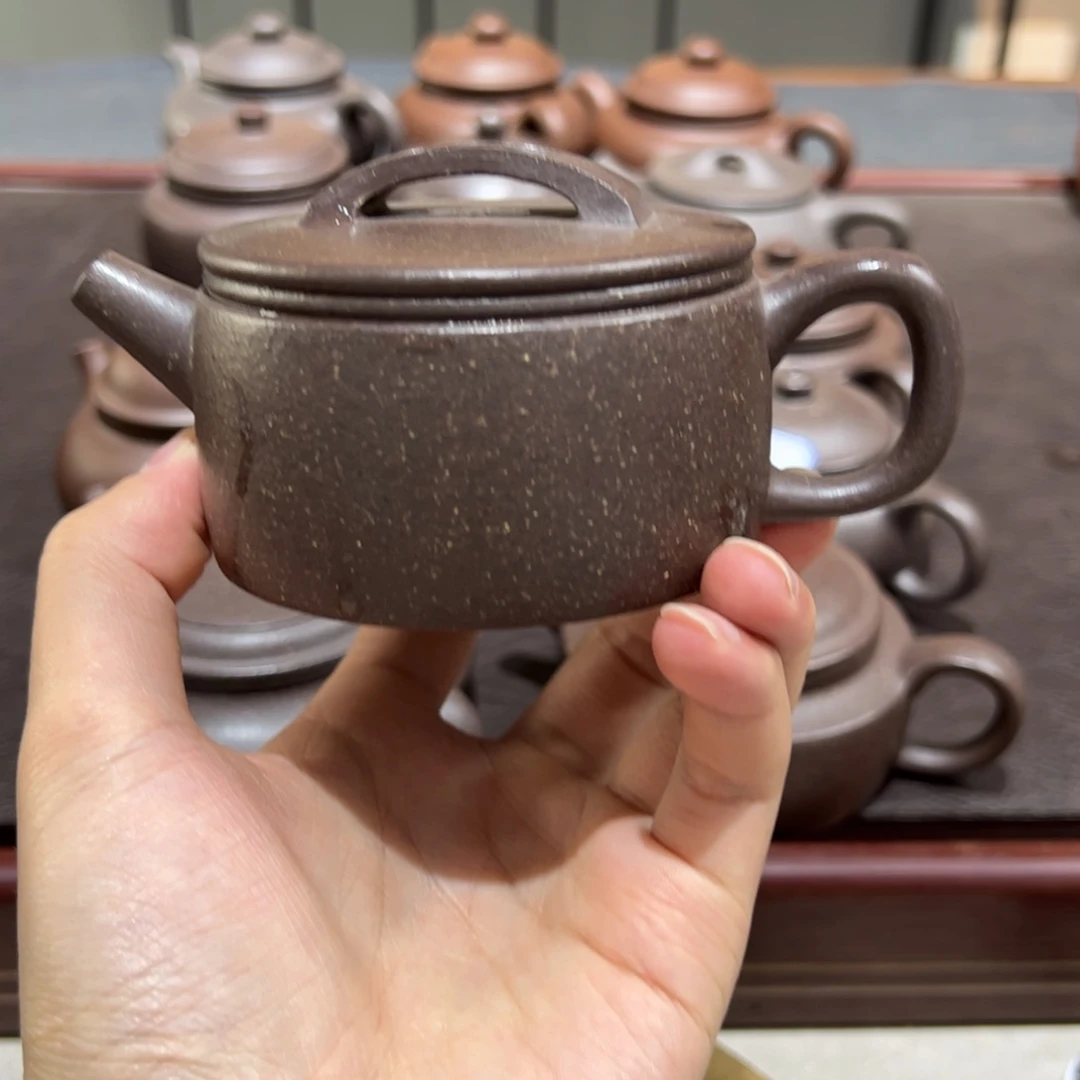 猪*宜兴紫砂壶泡茶喝