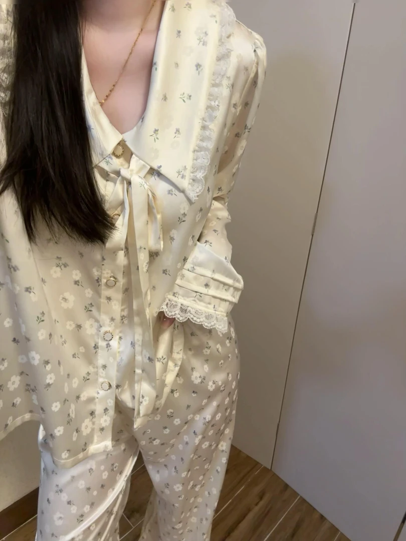 蕾丝边印花高级感冰丝睡衣女春秋2025款新款高级感大码家居服套装