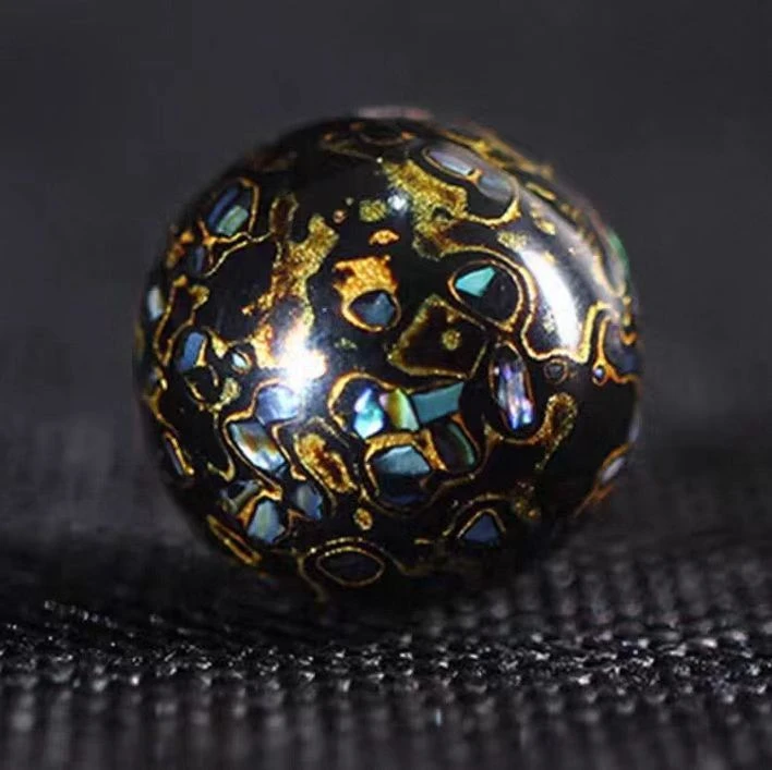 漆珠1.5CM一颗（瑕疵）