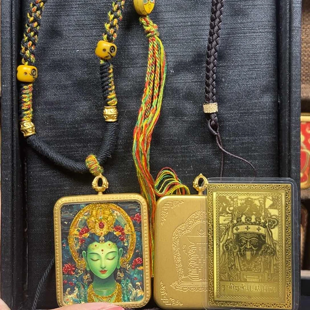 吊坠成***?美丽的小镇和美丽的乡村