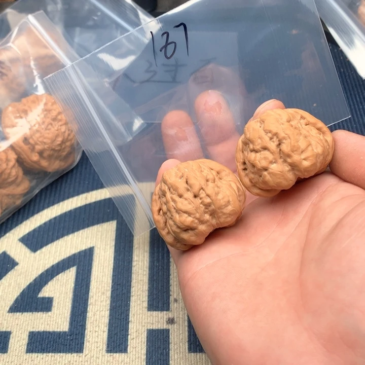 文玩核桃吊坠43蛤蟆头187