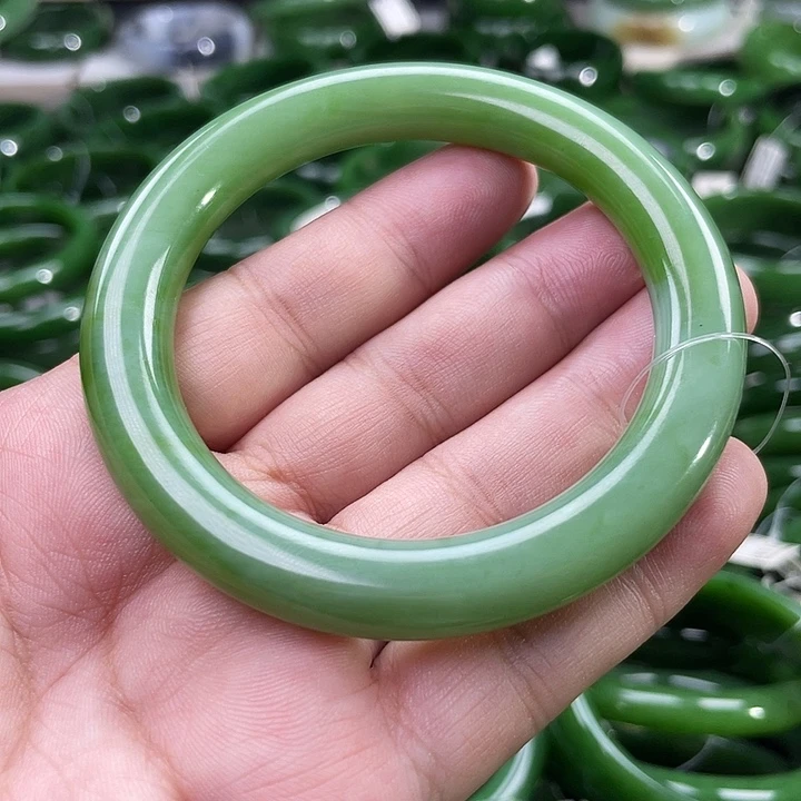 未镶嵌手镯和田玉（碧玉）