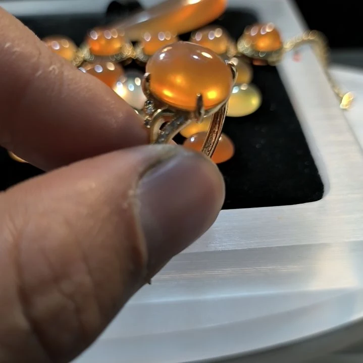 石英质玉戒面未镶嵌玉*师