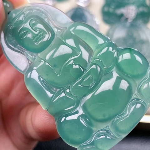 【闪购商品】翡翠颈饰未镶嵌天然翡翠