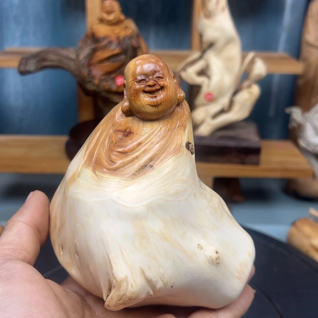木仰**啸崖柏木摆件手把件