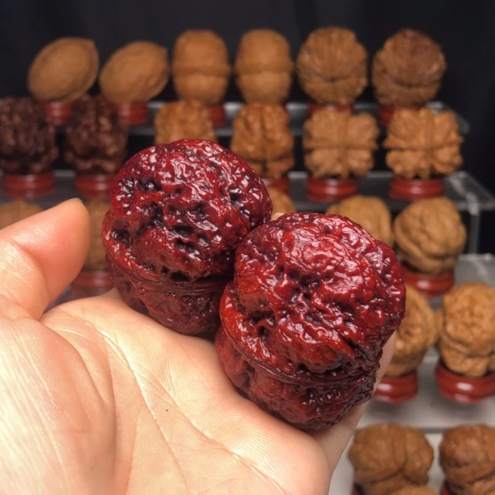 文玩核桃吊坠17七彩蟾王