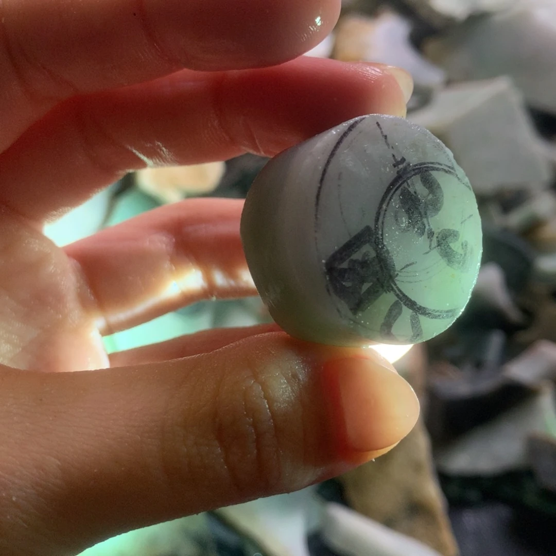 翡翠颈饰未镶嵌缅甸翡翠