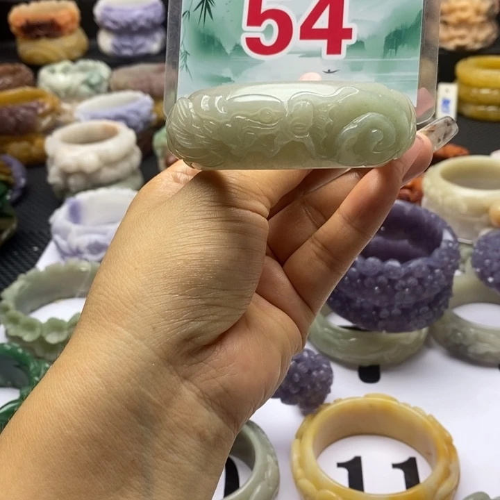 石英质玉手镯未镶嵌