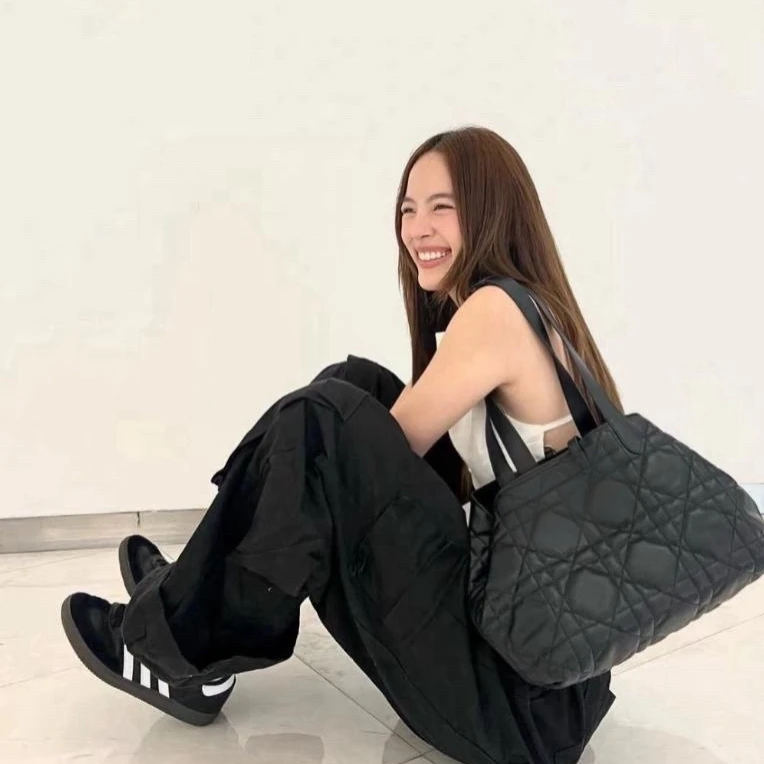 《美少女专属》高品质印花男女款护照包