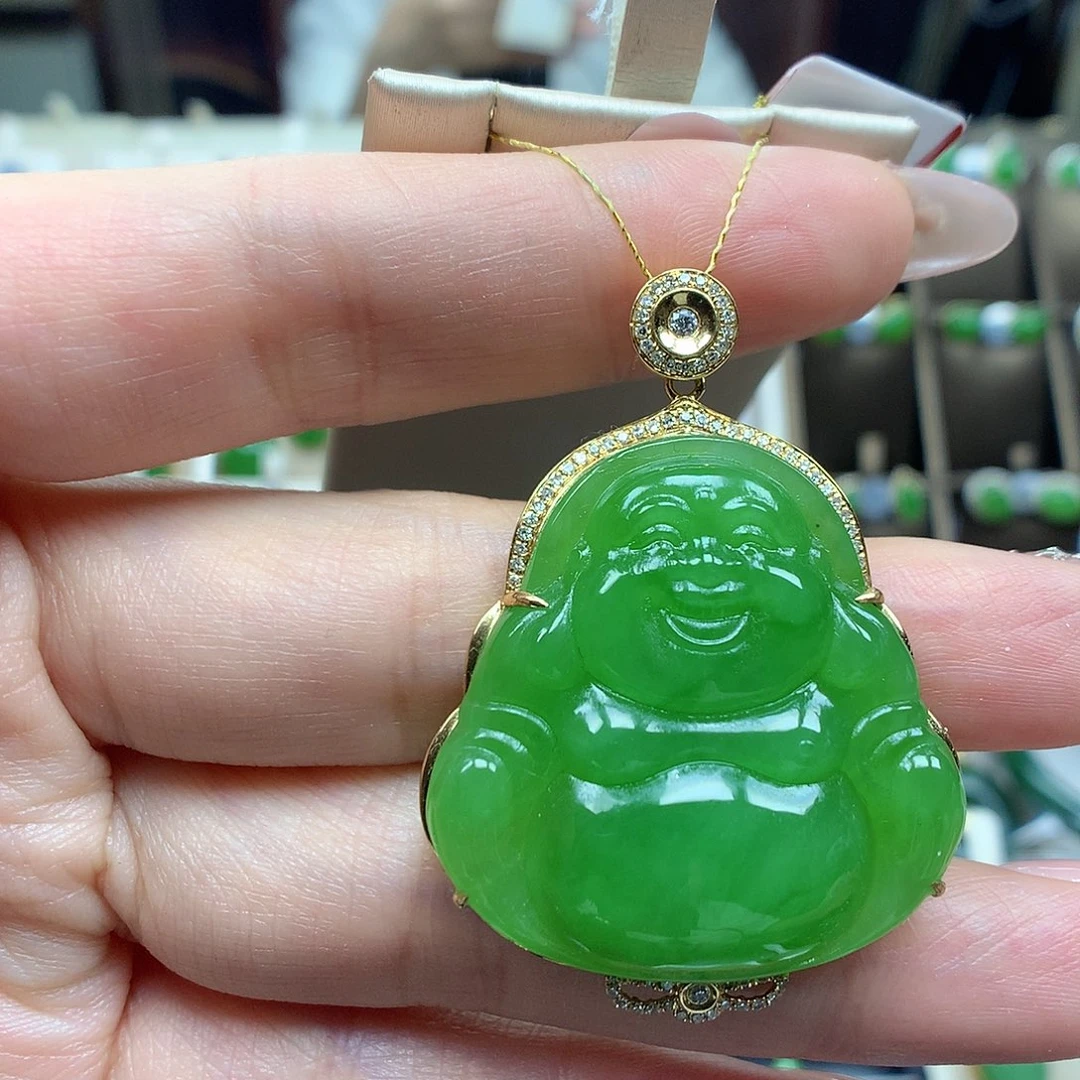 和田玉颈饰18K金镶嵌32