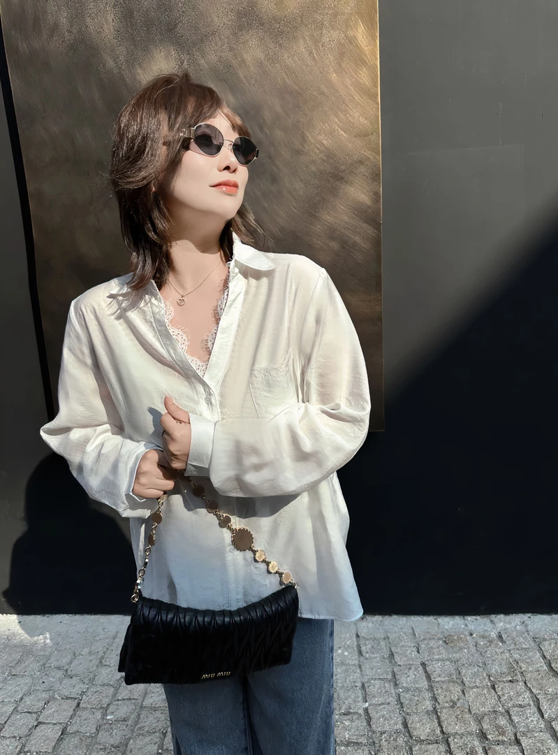 蕾丝V领长袖衬衫女2025春大码衬衫新款内搭打底Polo衬衣设计感