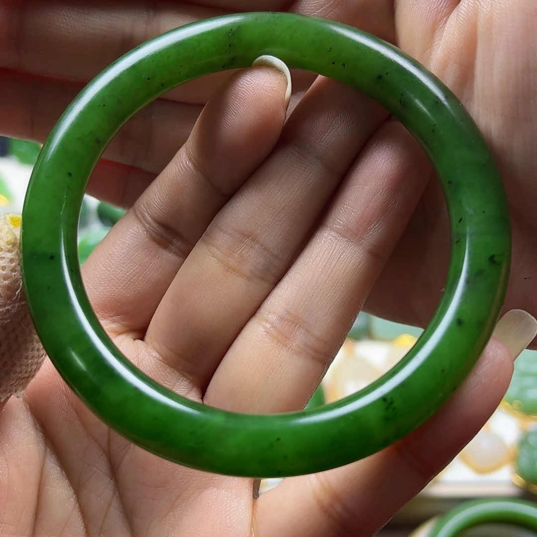 和田玉手镯60未镶嵌