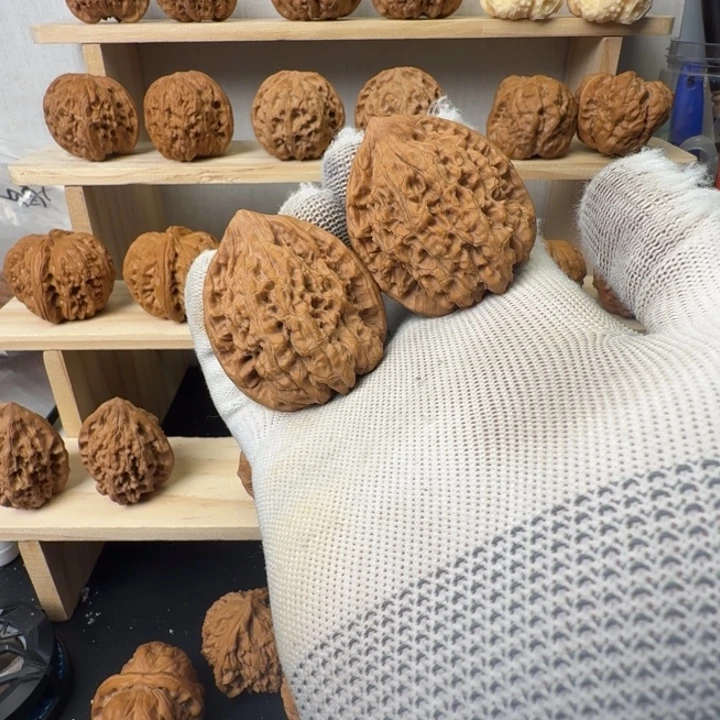 文玩核桃吊坠官帽