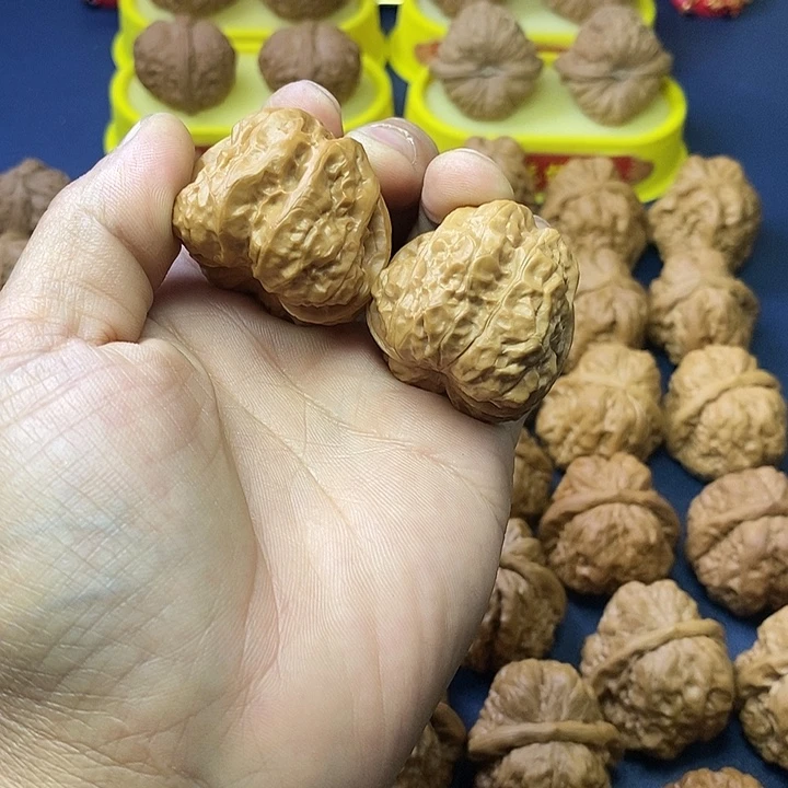 文玩核桃把件蛤蟆