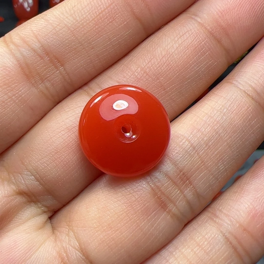 南红玛瑙扣子未镶嵌