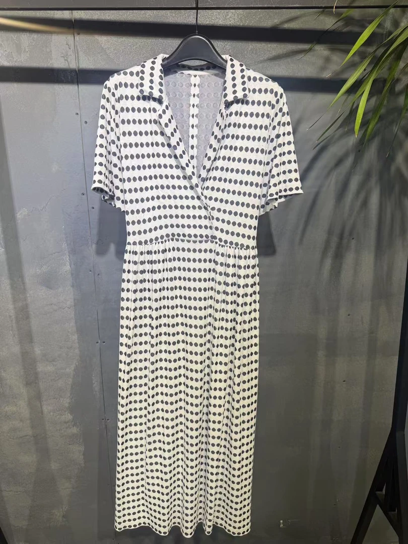 波点气质优雅长款白色连衣裙裙子