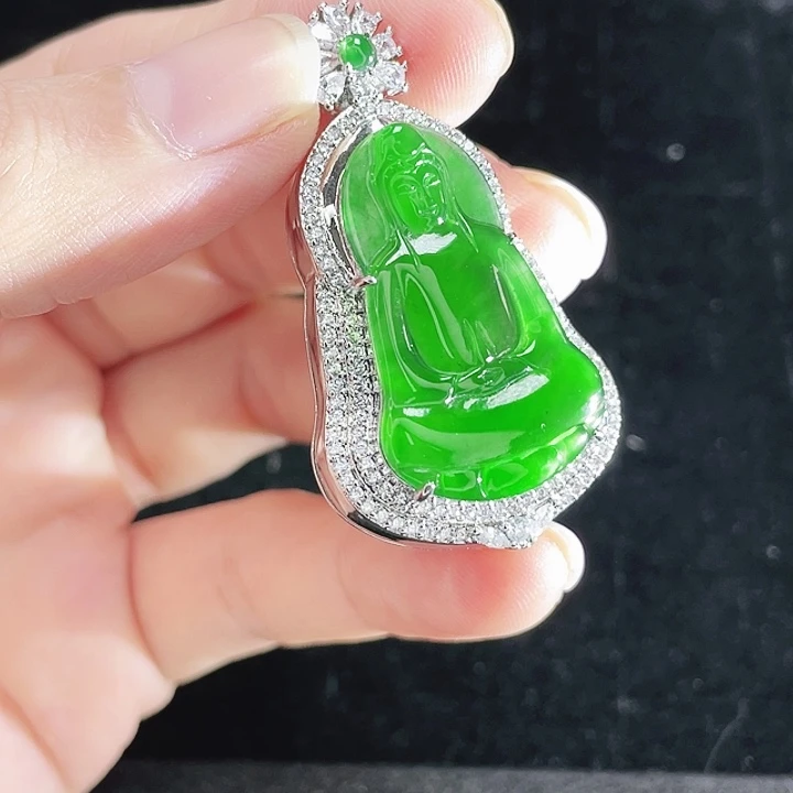 翡翠未镶嵌颈饰03