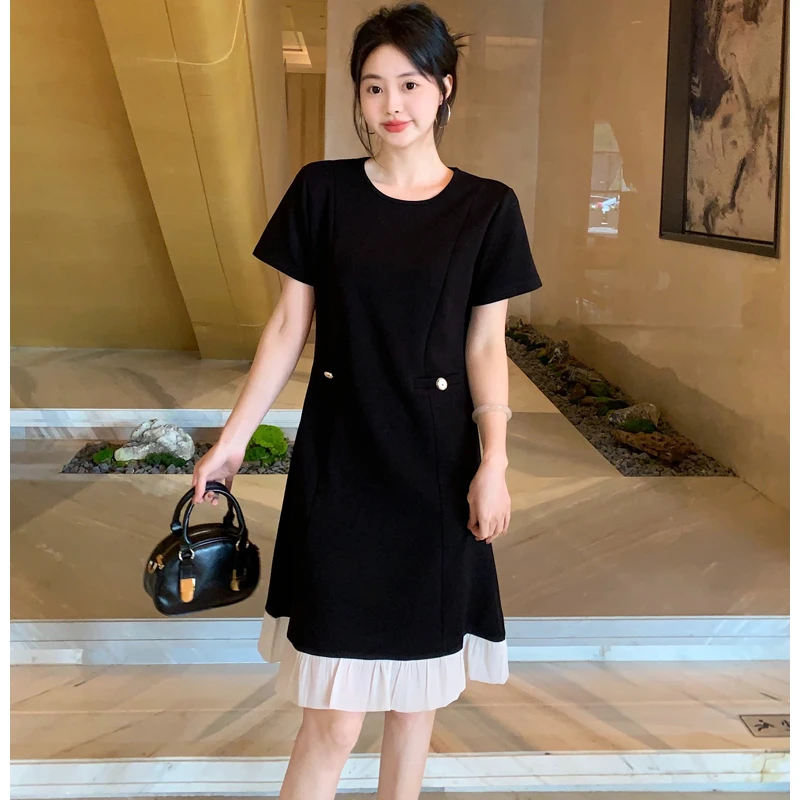 2025夏季新款下摆荷叶边，腰上装饰扣设计连衣裙662