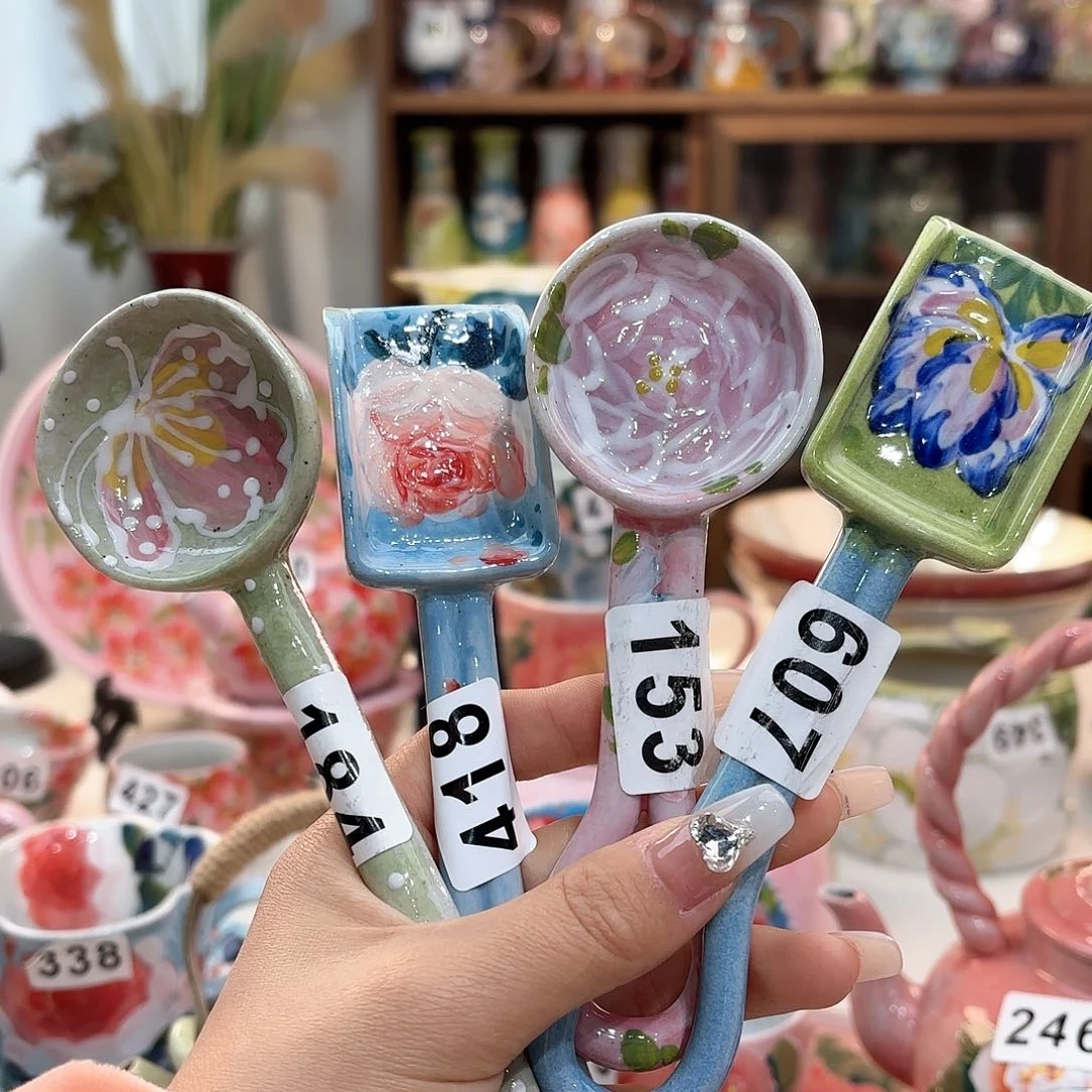 瓷片小***?本宝宝哈哈哈哈哈哈哈哈哈哈斤