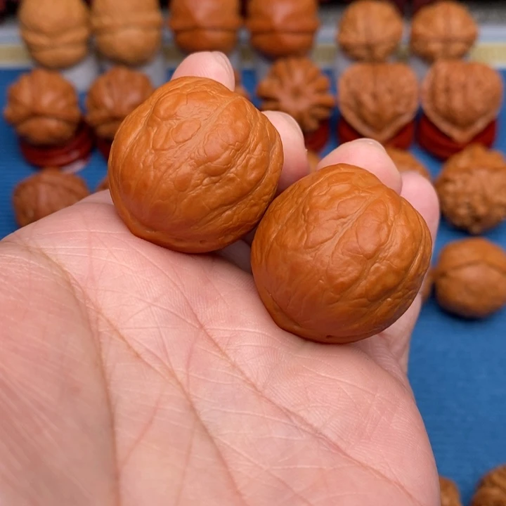 把件文玩核桃小石头