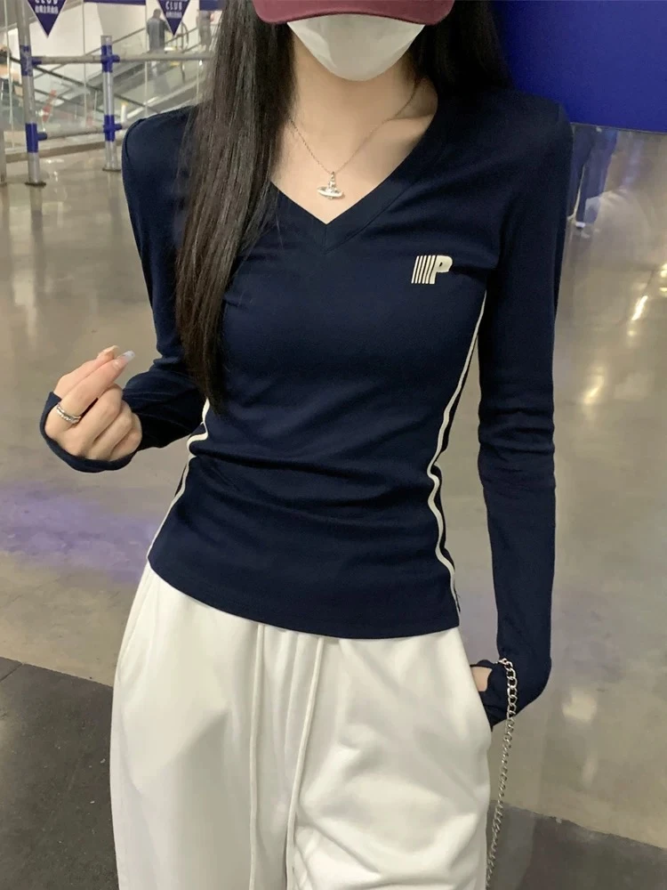 小众V领修身显身材运动长袖打底复古T恤女秋季学院风少女辣妹上衣