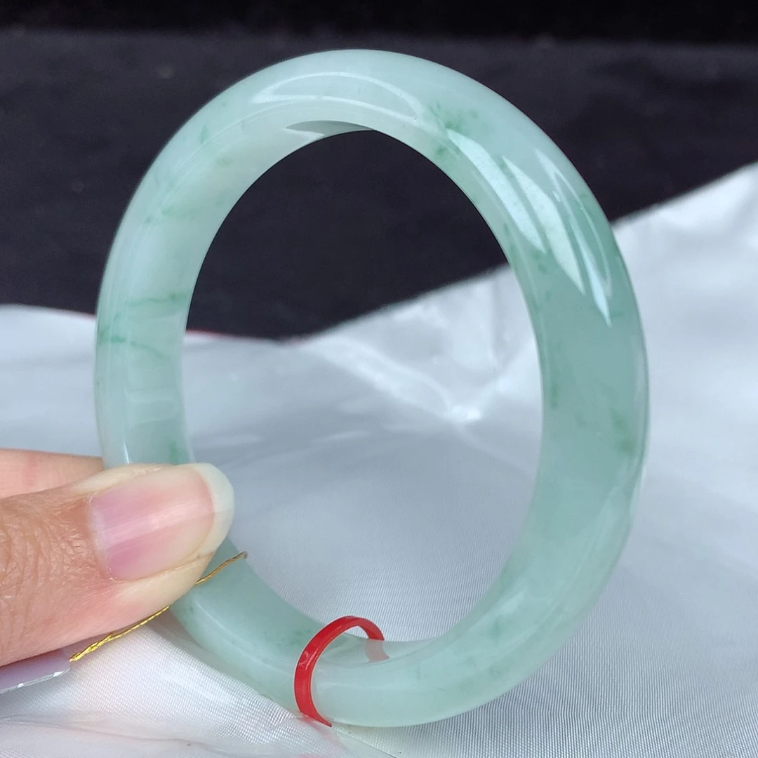 翡翠手镯未镶嵌57圈3013