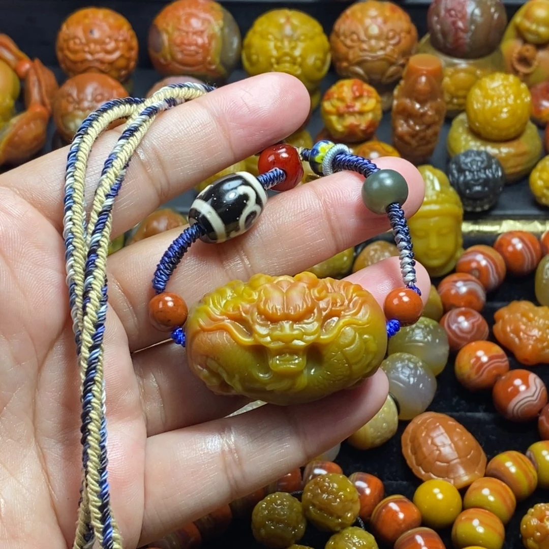 杨***子玛瑙/玉髓未镶嵌战国红