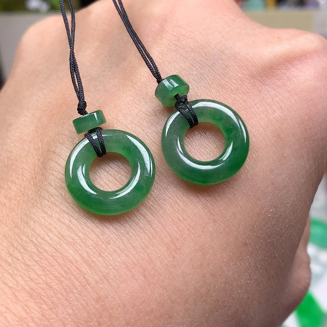 翡翠散珠缅甸天然A货翡翠阳绿甜甜圈