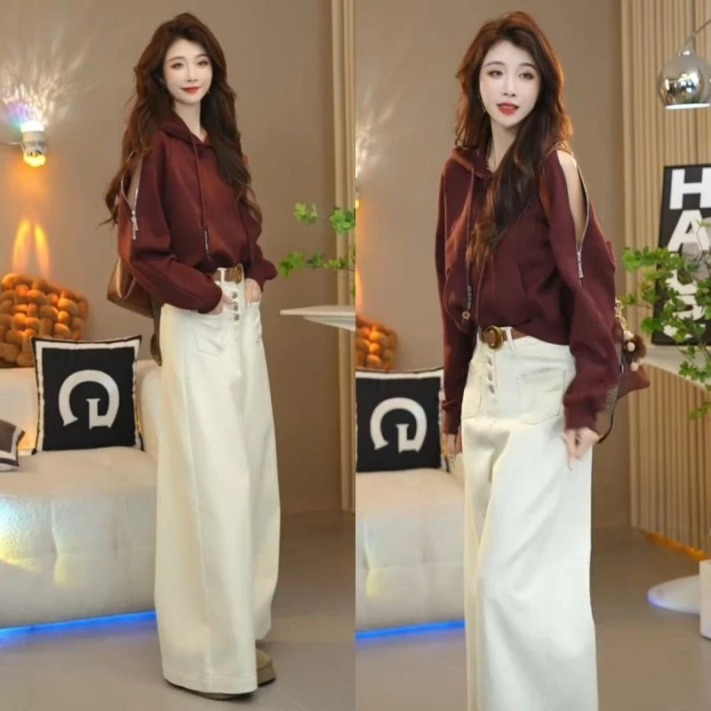 休闲安可拉红运动套装女2025秋季新款连帽卫衣米白色阔腿裤两件套