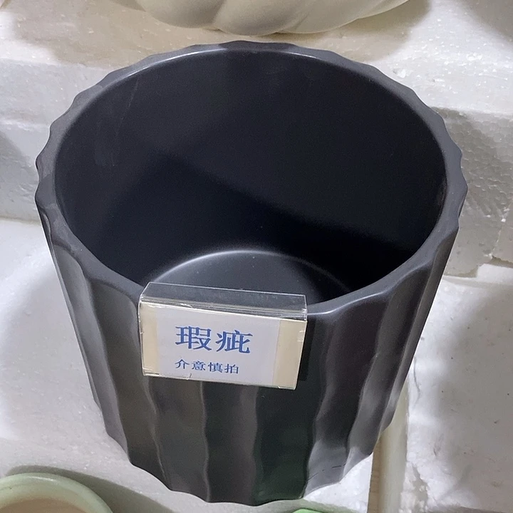 紫砂花盆多肉瑕疵盆有孔。