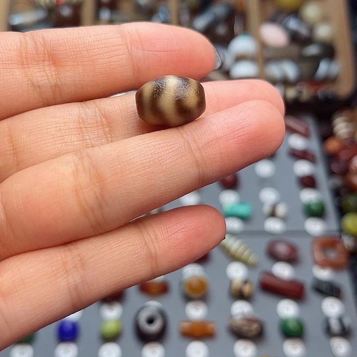 玛瑙/玉髓未镶嵌珠宝半成品九