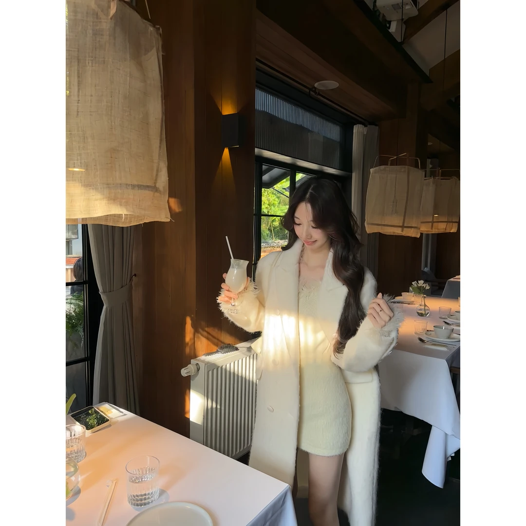 【反季清仓】UM家白色夹棉加厚冬季网红西装领长款毛呢子大衣外套女