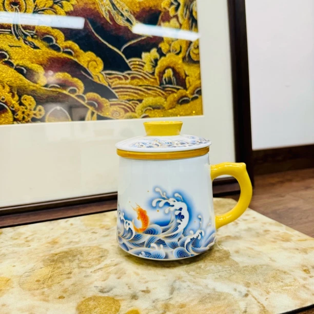 091-海浪锦鲤黄柄办公杯（52）