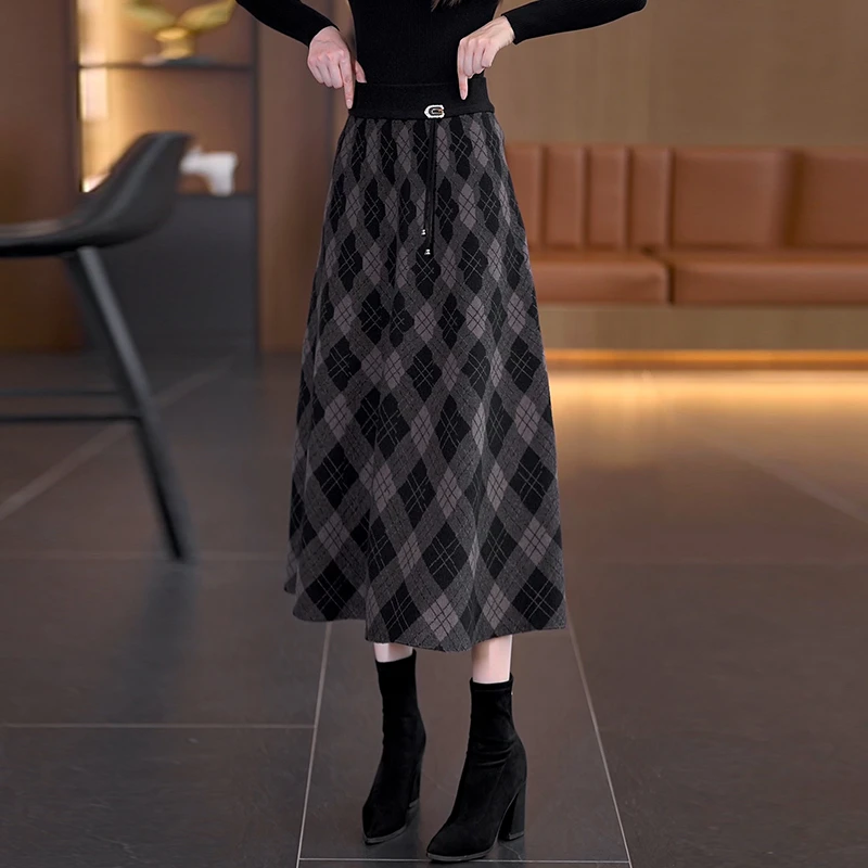 La babite中长款百搭百褶裙伞裙黑色摆裙2025新款显瘦半身裙子